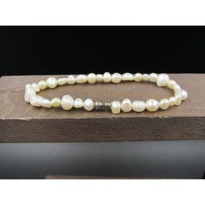 7 Inch White Genuine Pearls Expandable Bracelet